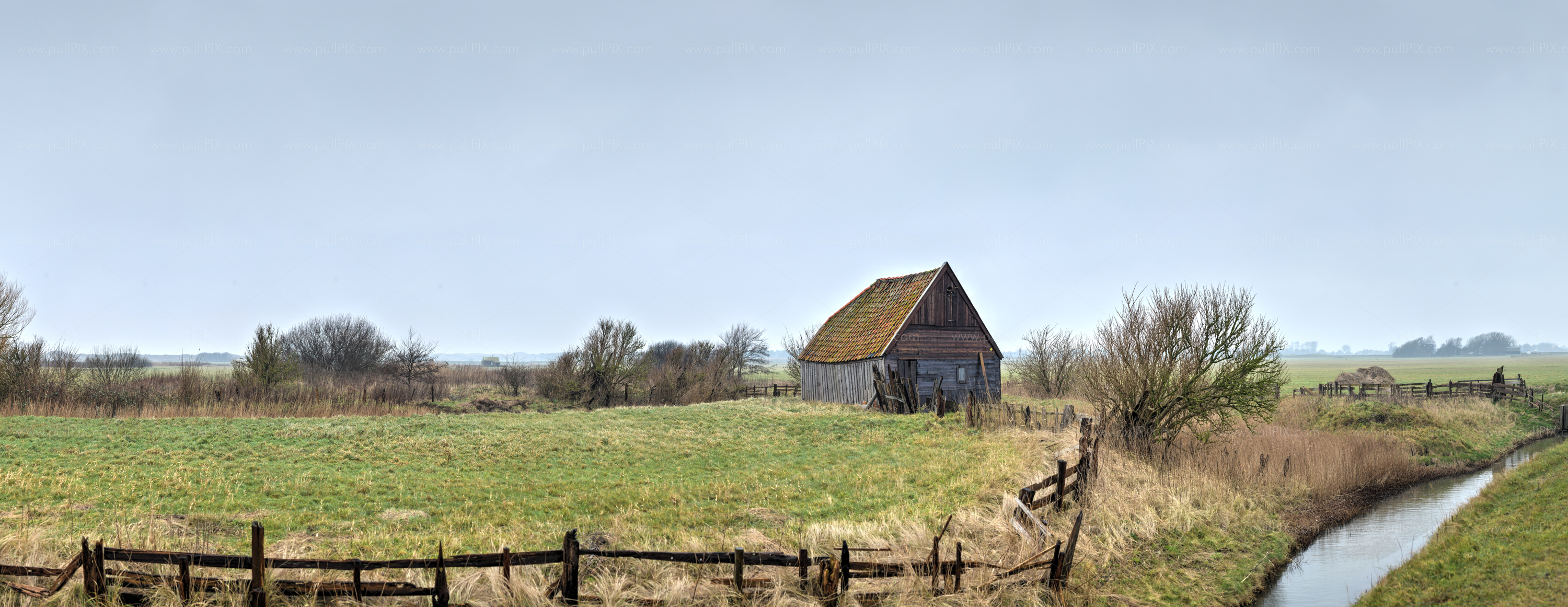Preview Texel alter Schuppen_hdr.jpg